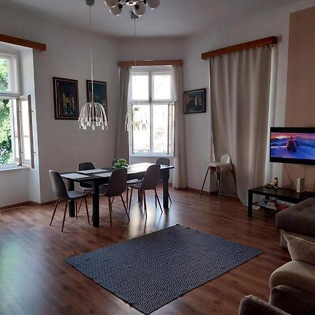Anna Apartman Eger Exterior photo