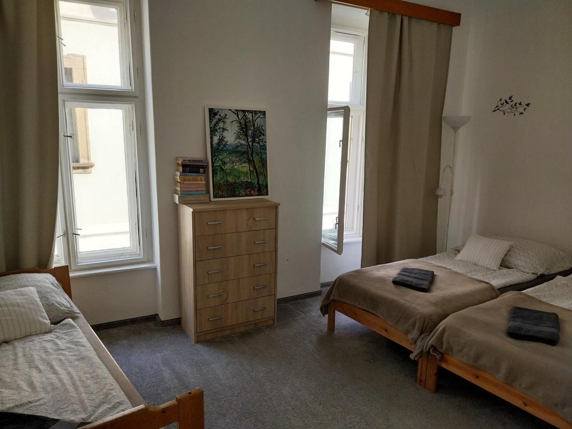 Anna Apartman Eger Exterior photo