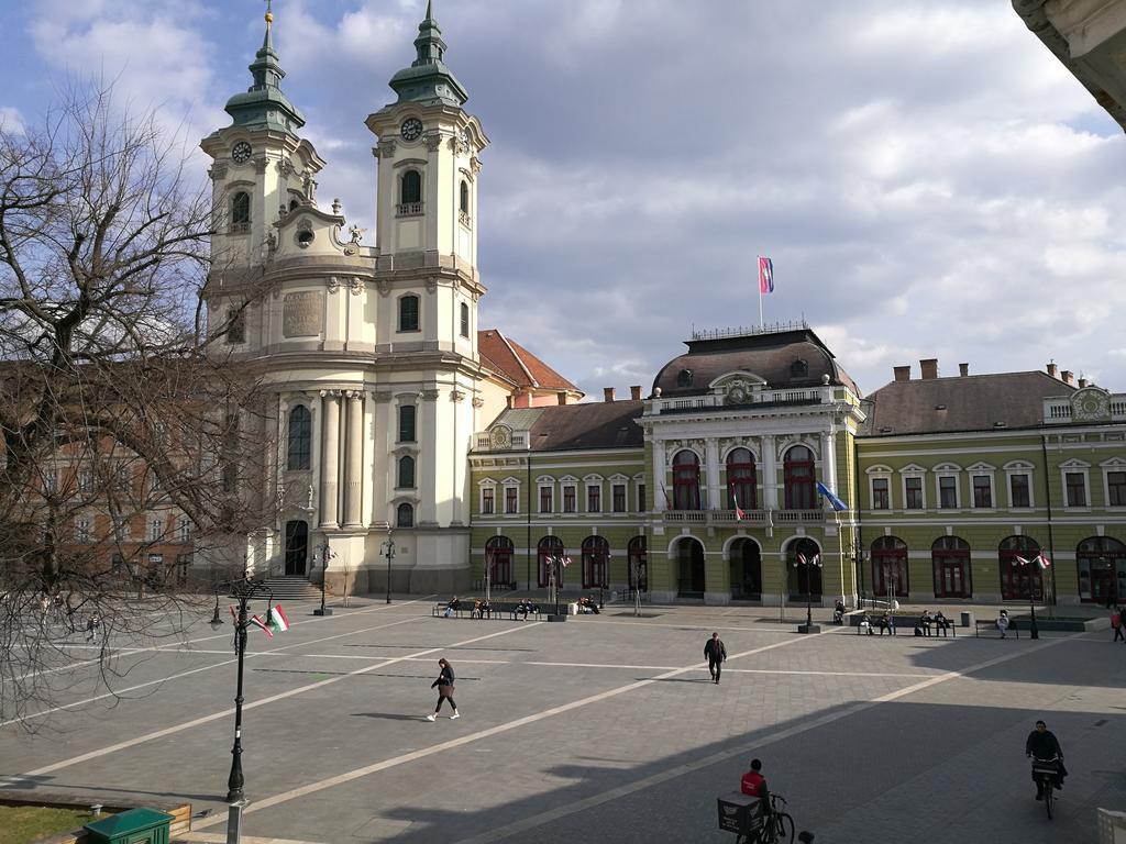 Anna Apartman Eger Exterior photo